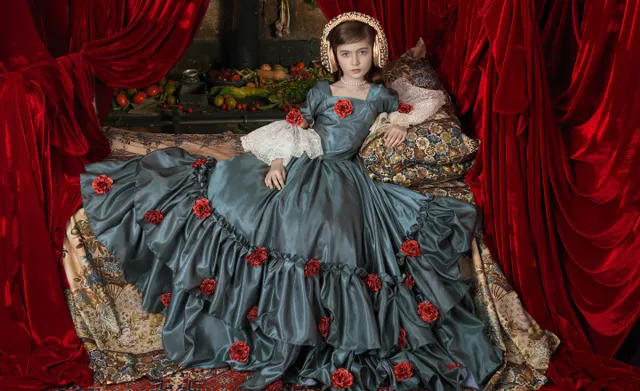 Толя пел, Борис молчал, Николай ногой качал?