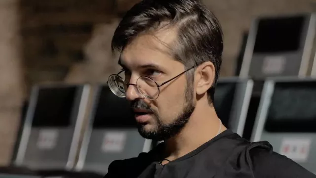 Театр — последняя территория свободы: режиссер Баркар о культурной сегрегации, идеальном спектакле и синдроме самозванца