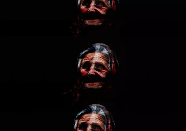 Бесконечный  список старушек